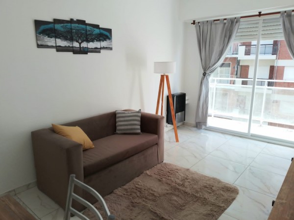 VENTA 2 AMBIENTES CALLE RECICLADO.