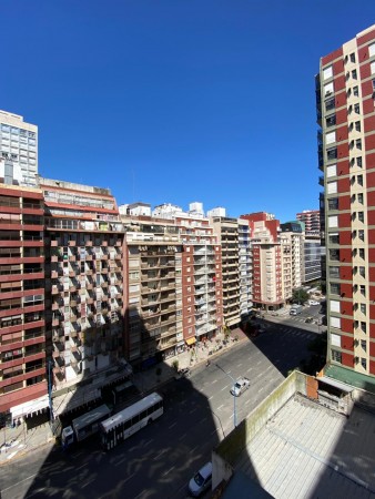 2 AMBIENTES LATERAL COCHERA FIJA Y BALCON CORRIDO.