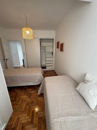 VENTA DEPARTAMENTO 4 AMBIENTES. CALLE, BALCON, VISTA LATERAL MAR.