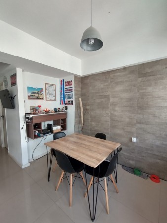 VENTA DEPARTAMENTO 1 AMBIENTE RECICLADO, CALLE, BALCON